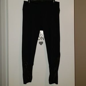 Demi lavato fabelitics leggings